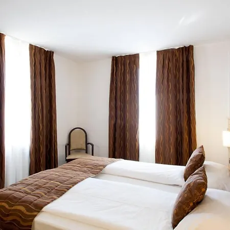 Hotel Portici - Romantik&Wellness Riva del Garda Exterior foto